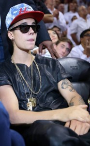 rs_293x473-130604042919-634.biebs.6213.jcl